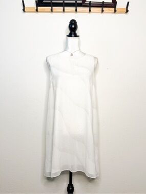 NWT! BCBGeneration Wone's Gold Fleck White Shift Dress Size M